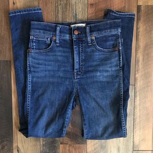 Madewell dark wash jeans SZ 25 high rise skinny inseam 29” inseam Cashmere